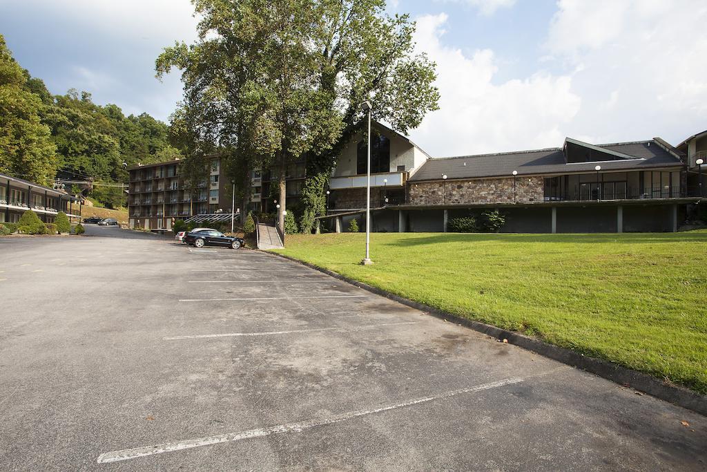 Four Seasons Motor Lodge แกตลิงเบิร์ก ภายนอก รูปภาพ