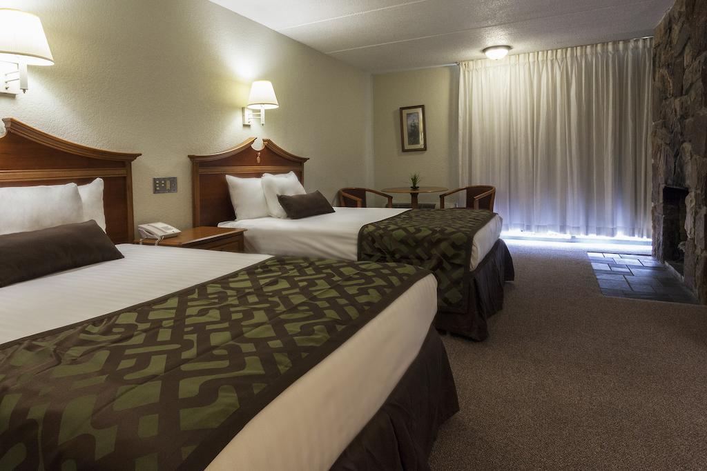Four Seasons Motor Lodge แกตลิงเบิร์ก ภายนอก รูปภาพ